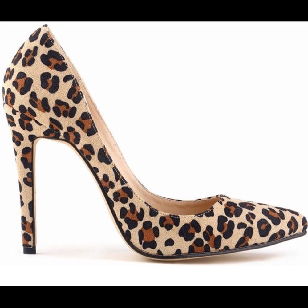 Leopard shoes
